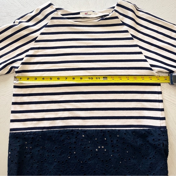 Vineyard Vines Striped Nautical Top Women’s Size L Eyelet Lace Hem Coastal Prep - Picture 5 of 7